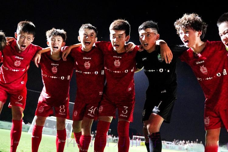 中国杯 | “做好准备”、“全力以赴” 国足队员积极备战三、四名决赛